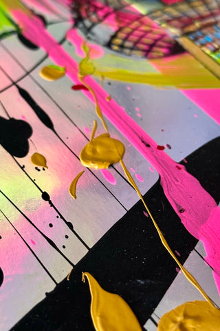 HOLO Mickey - Wien ICONICS Kegelgasse Kaleido